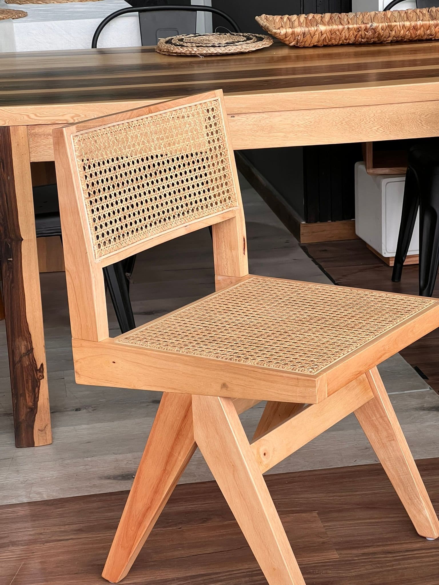 Imágen del producto SILLA JEANNERET SIN APOYA BRAZOS ULTIMAS 6 EN STOCK