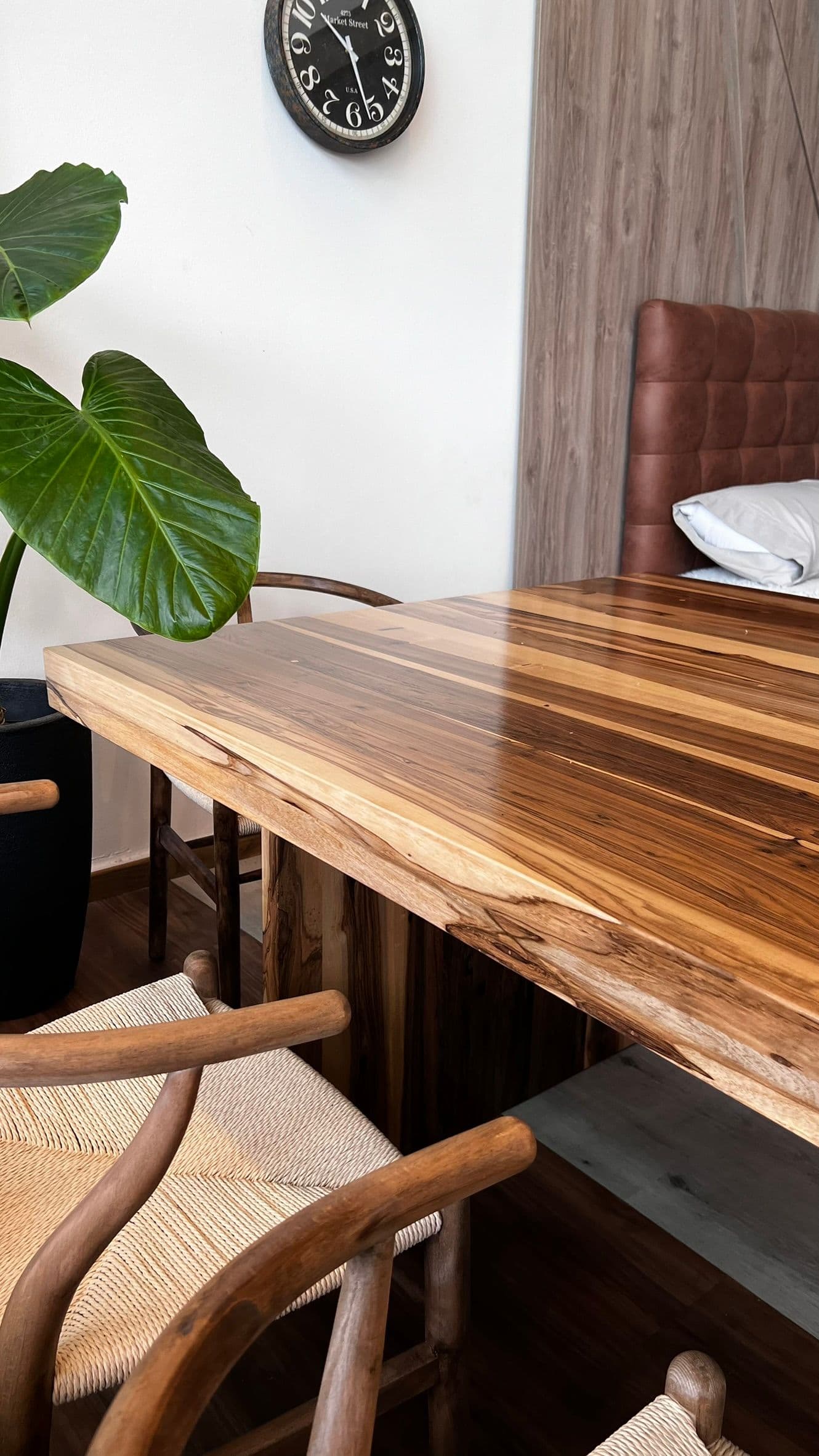 Imágen del producto MESA EN MADERA GUAYUBIRA 250X120