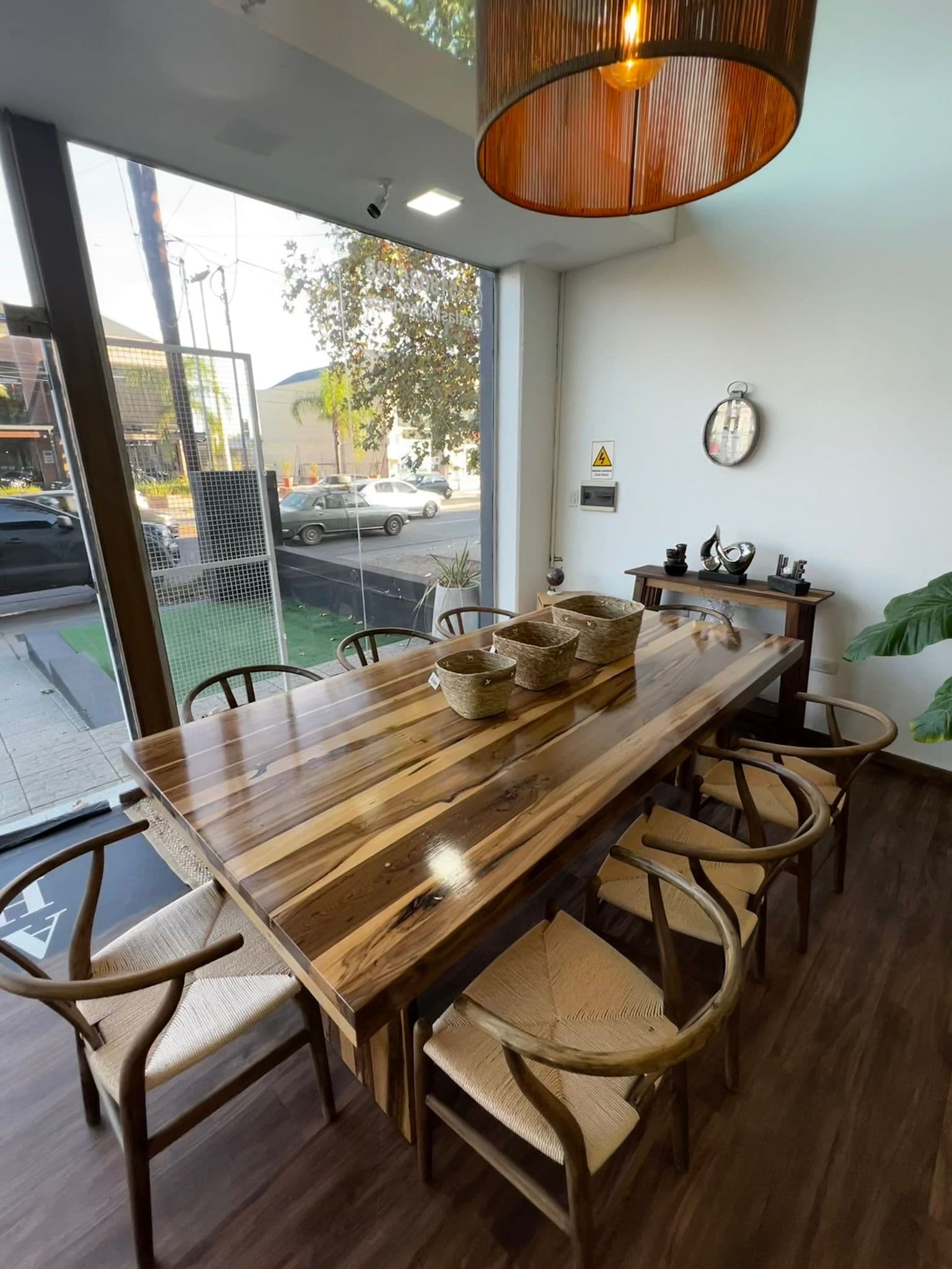 Imágen del producto MESA EN MADERA GUAYUBIRA 250X120