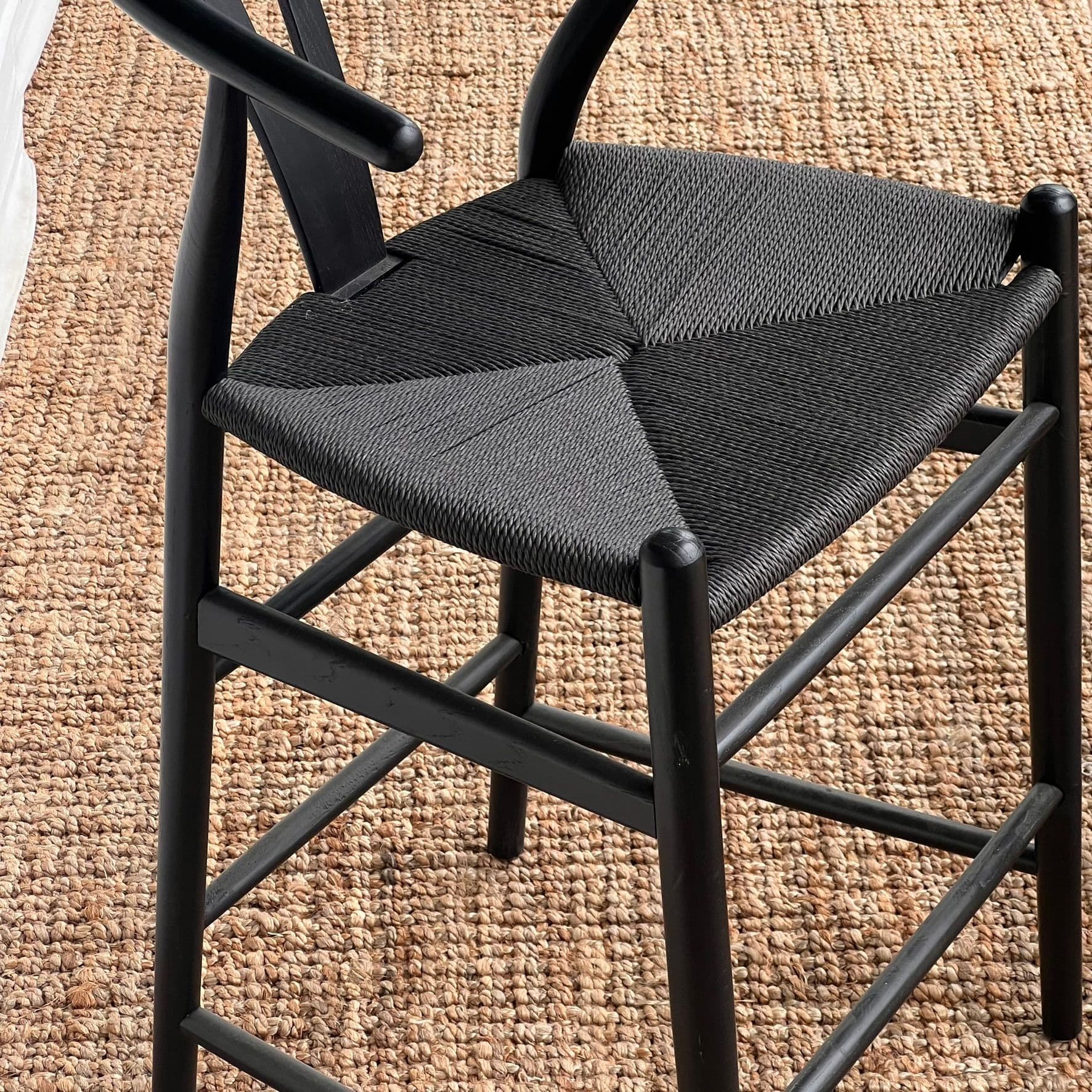 Imágen del producto BANQUETA WHISBONE BLACK 