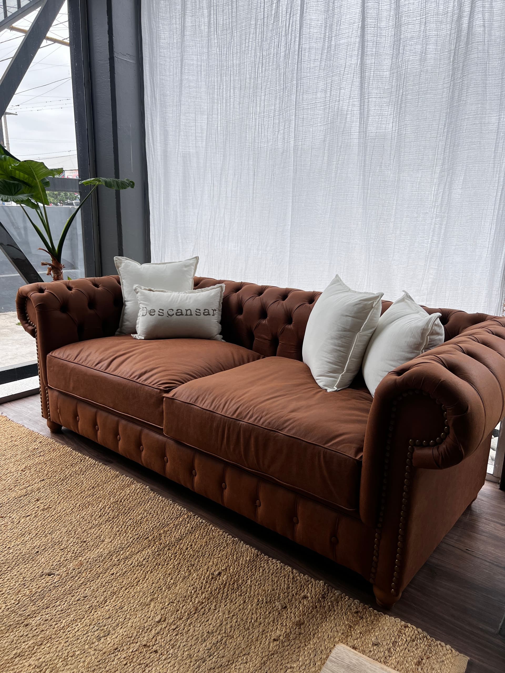 Imágen del producto SOFA CHESTERFIELD 